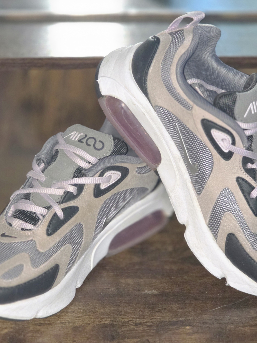 Like New! Girls Gray & Pink Air-Cushion NIKE✔️ Sneakers